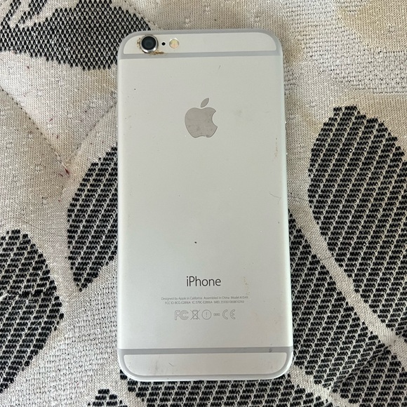 Apple Other - Apple iPhone 6 vintage